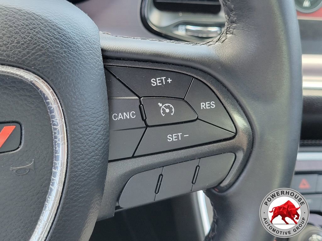 Used 2016 Dodge Challenger SXT image 26