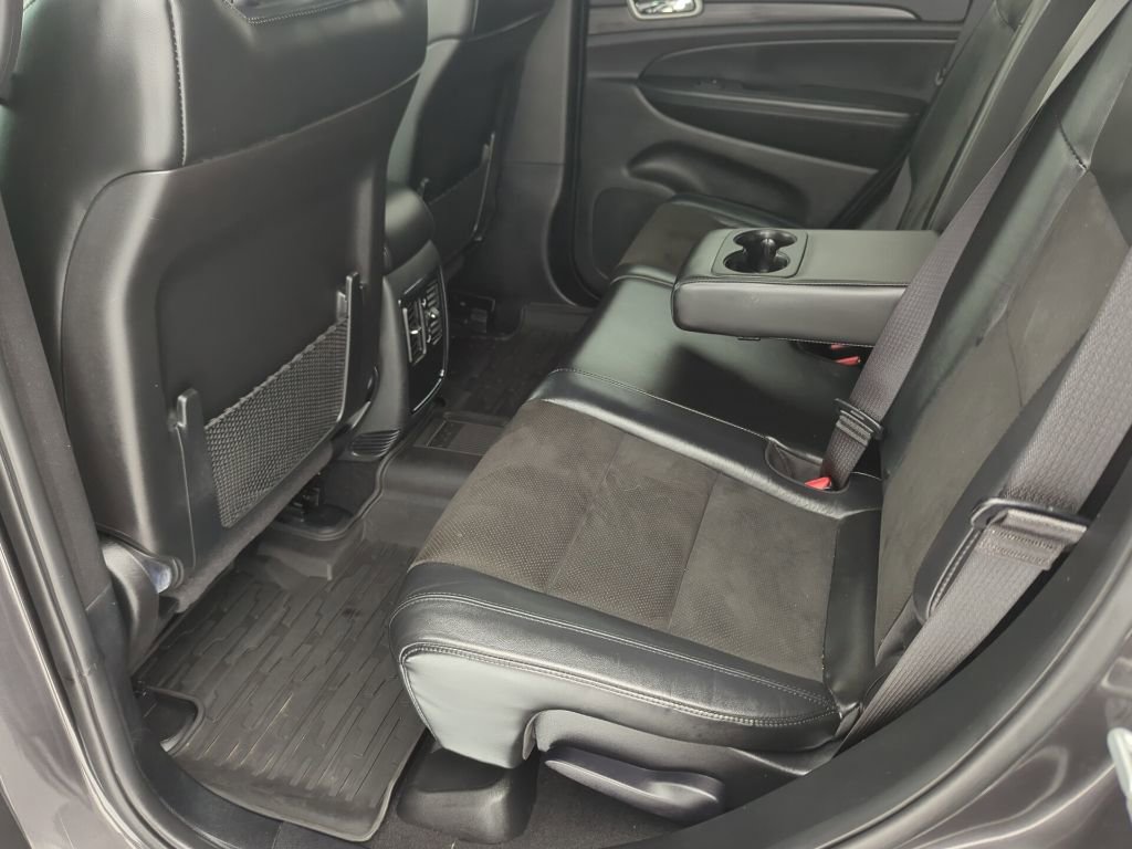 Used 2020 Jeep Grand Cherokee Laredo w/ Quick Order Package 2BN North image 39