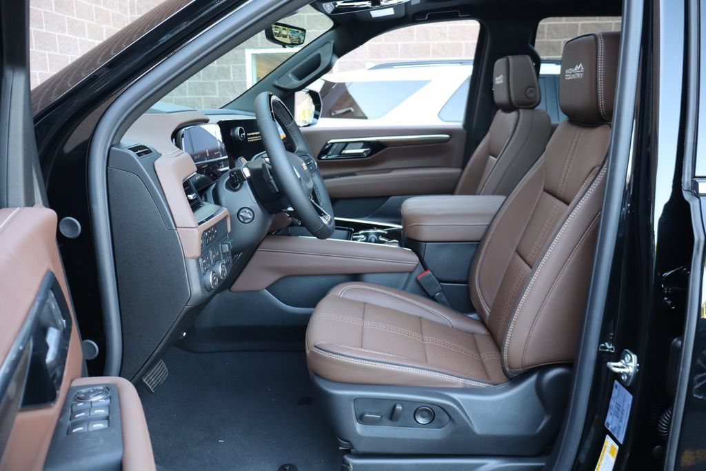 New 2026 Chevrolet Tahoe High Country AWD/4WD image 14