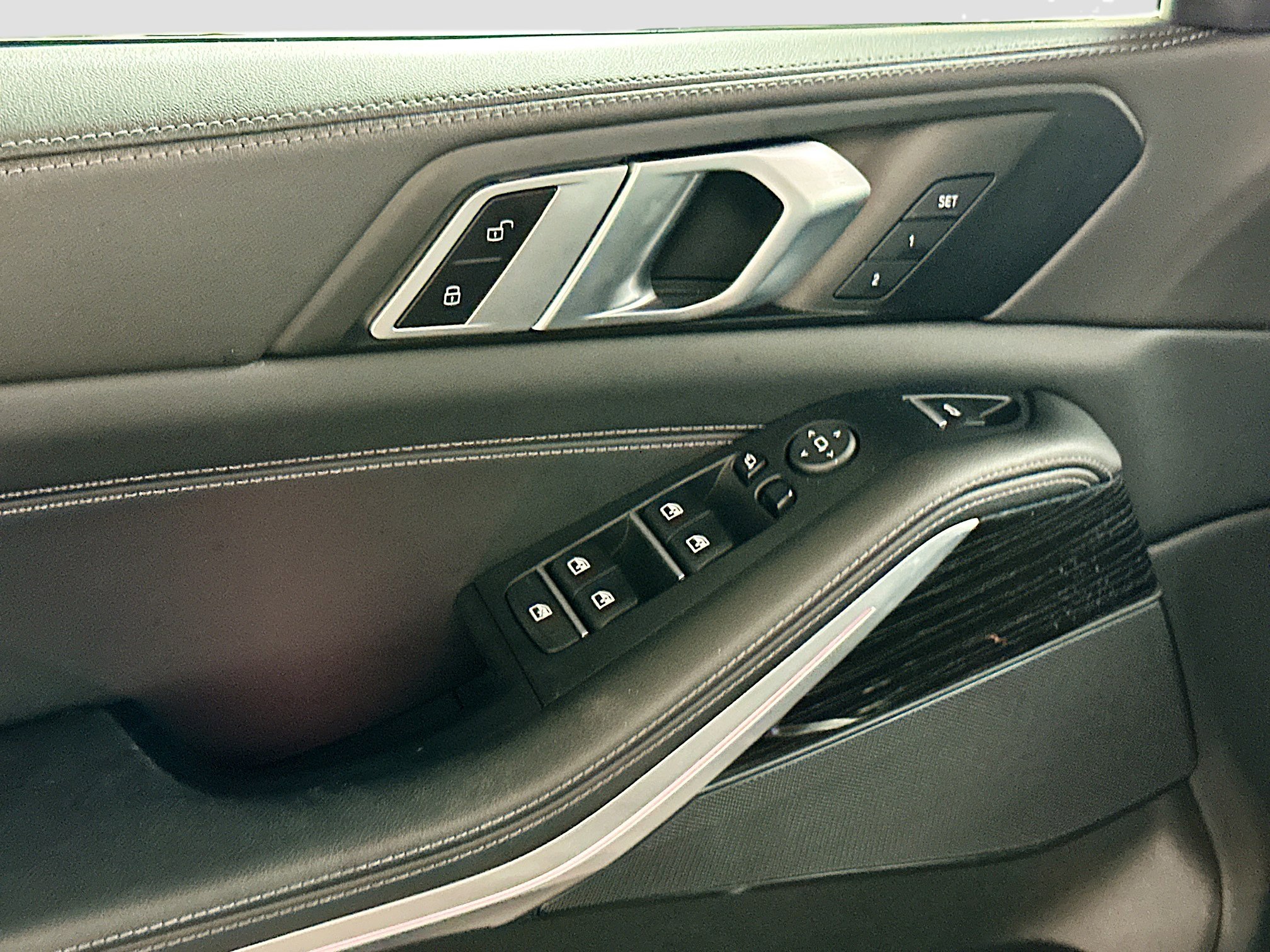 Certified 2024 BMW X5 xDrive40i w/ M Sport Package image 18