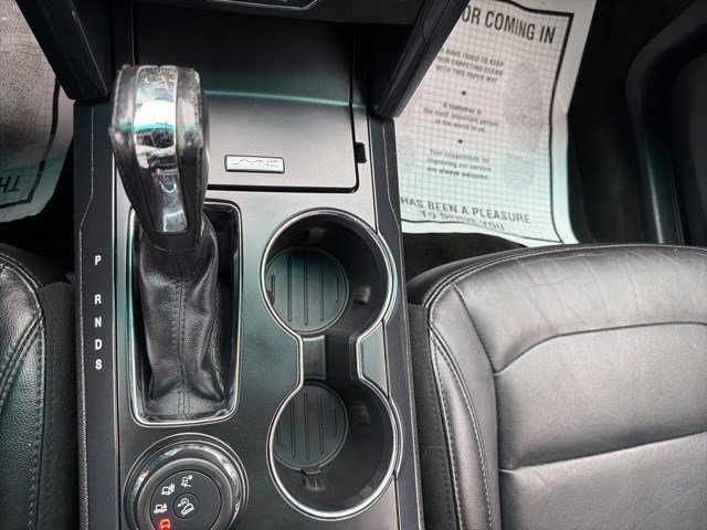 Used 2016 Ford Explorer XLT w/ Equipment Group 202A image 26