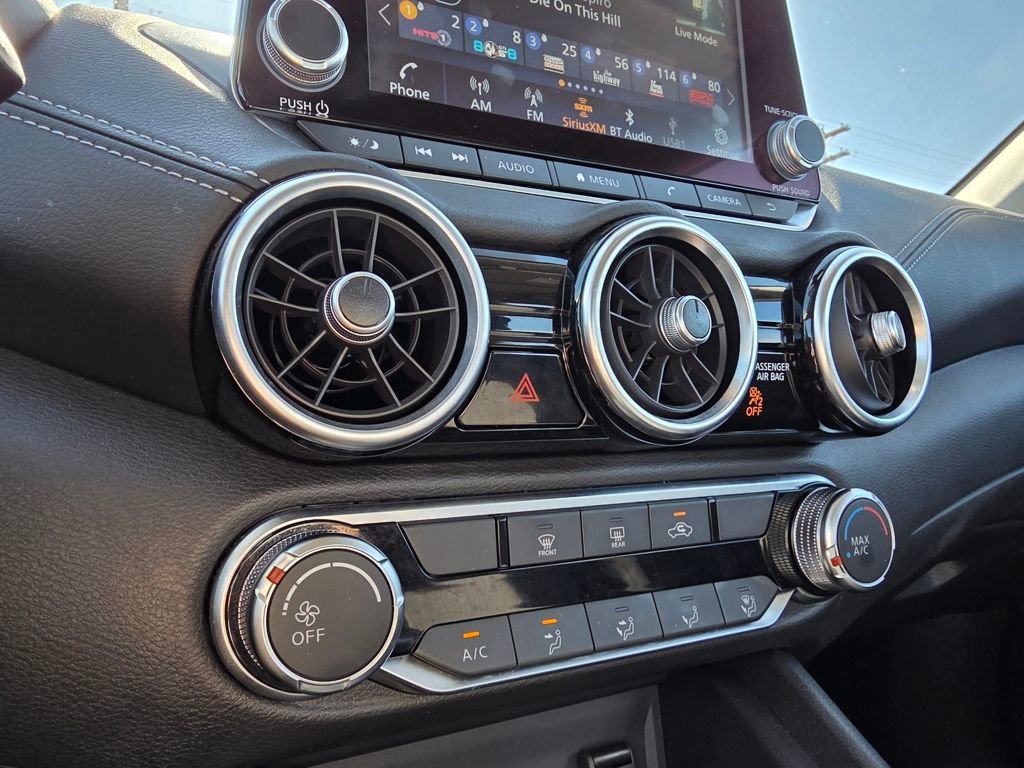 Used 2025 Nissan Sentra SV image 17