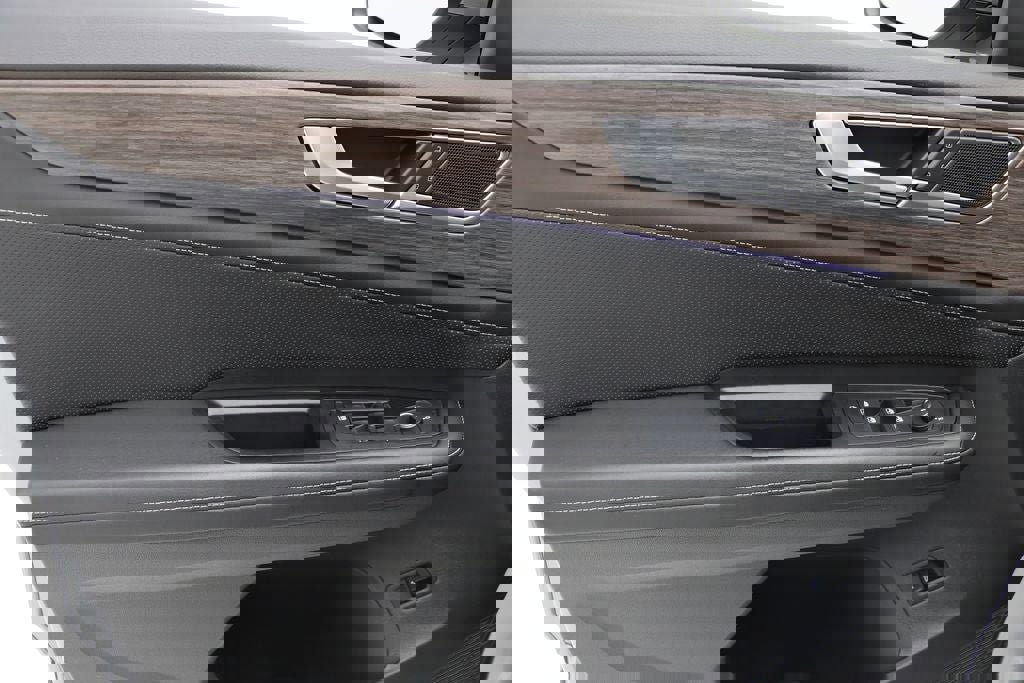 Used 2024 Volkswagen Atlas SEL image 17