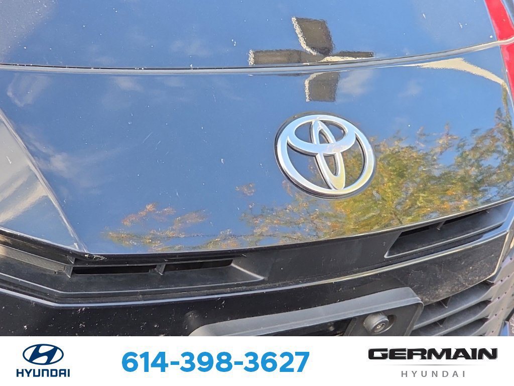 Used 2025 Toyota Camry LE FWD image 13