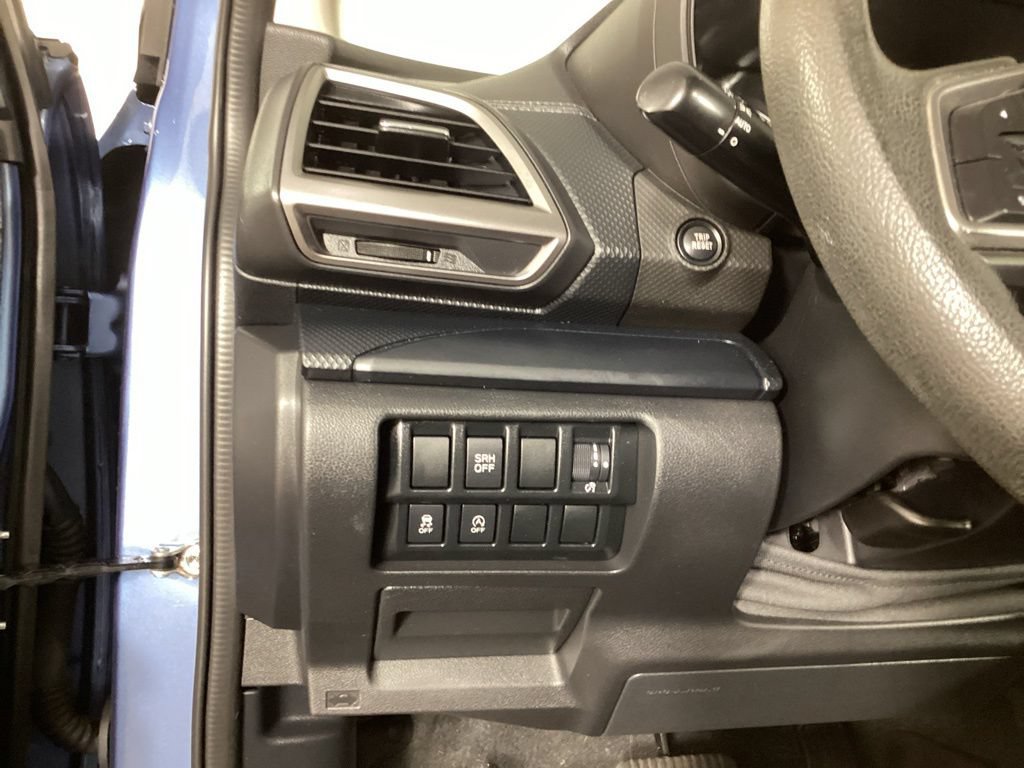 Used 2021 Subaru Forester AWD/4WD image 12