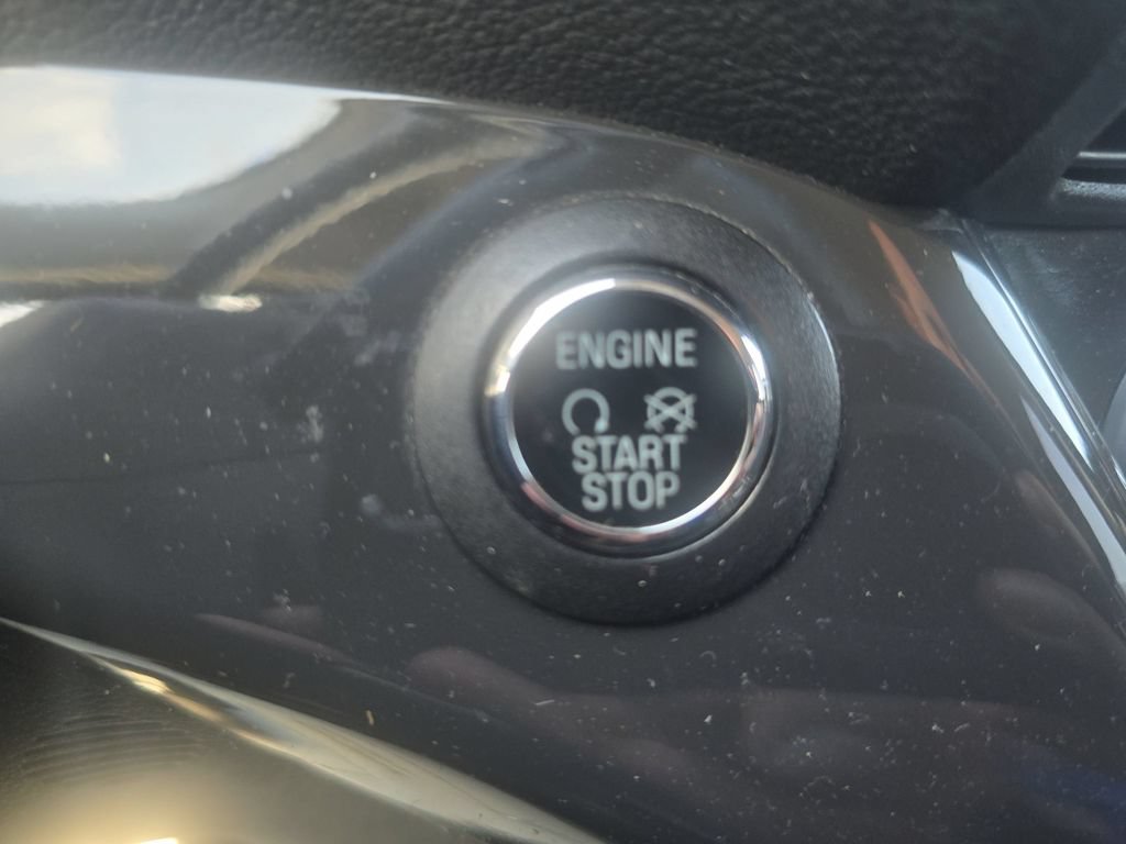 Used 2016 Ford Escape Titanium w/ Equipment Group 301A AWD/4WD image 38
