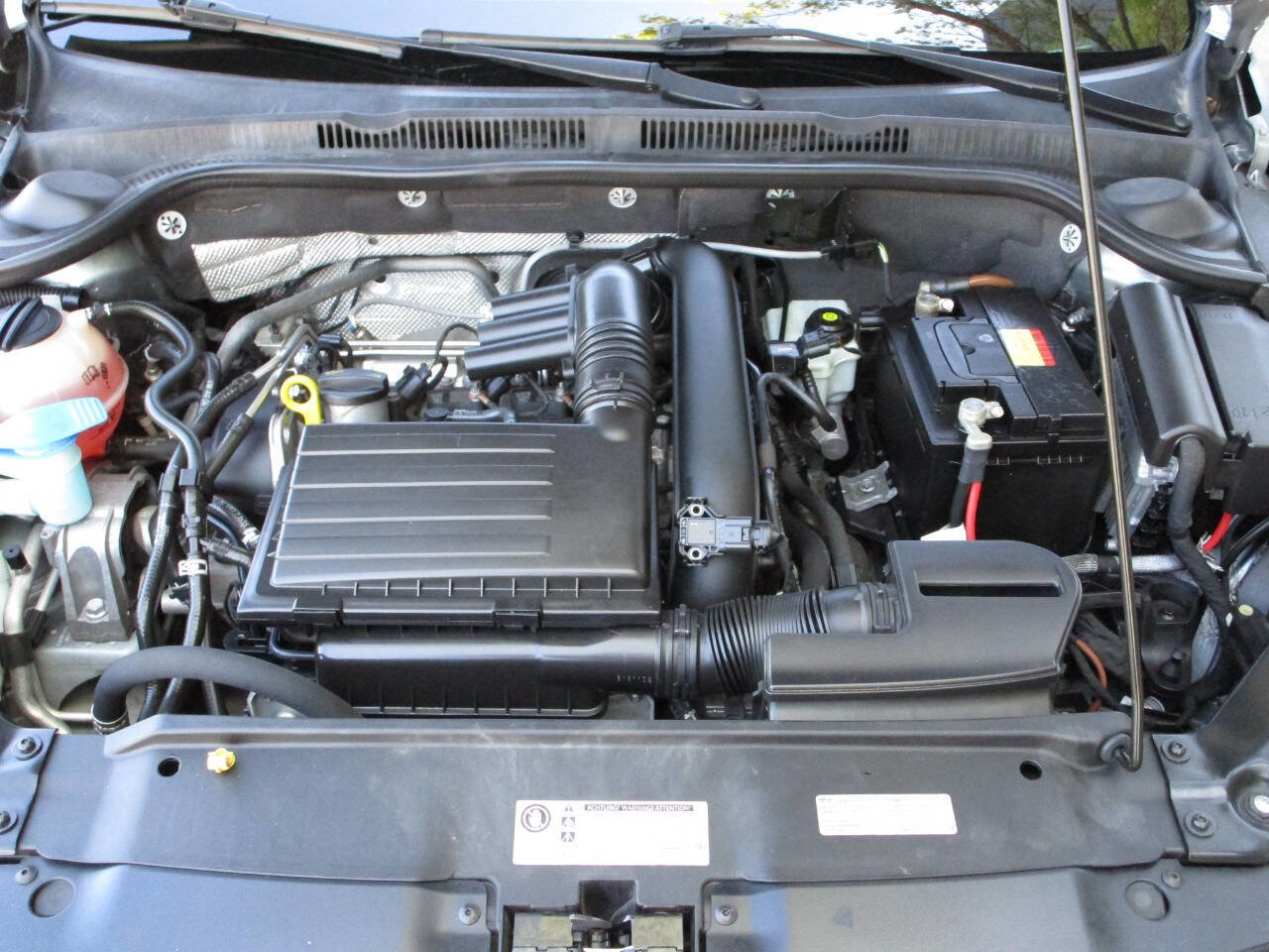 Used 2017 Volkswagen Jetta SE FWD image 26