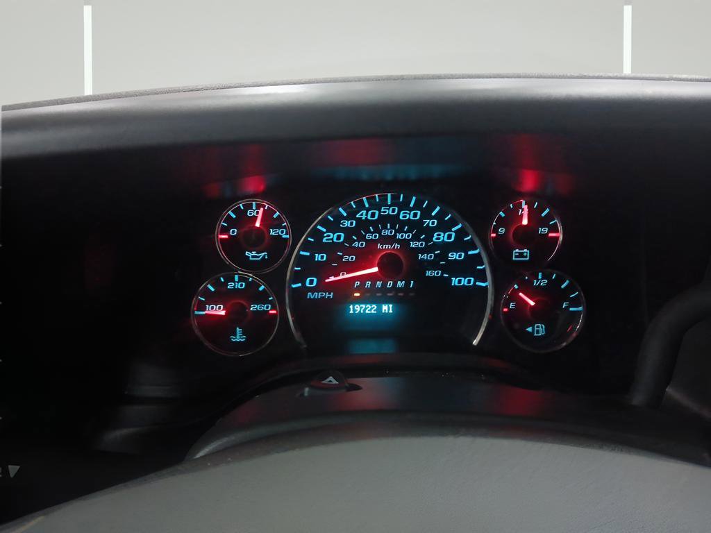 Used 2024 Chevrolet Express 2500 w/ Driver Convenience Package image 10