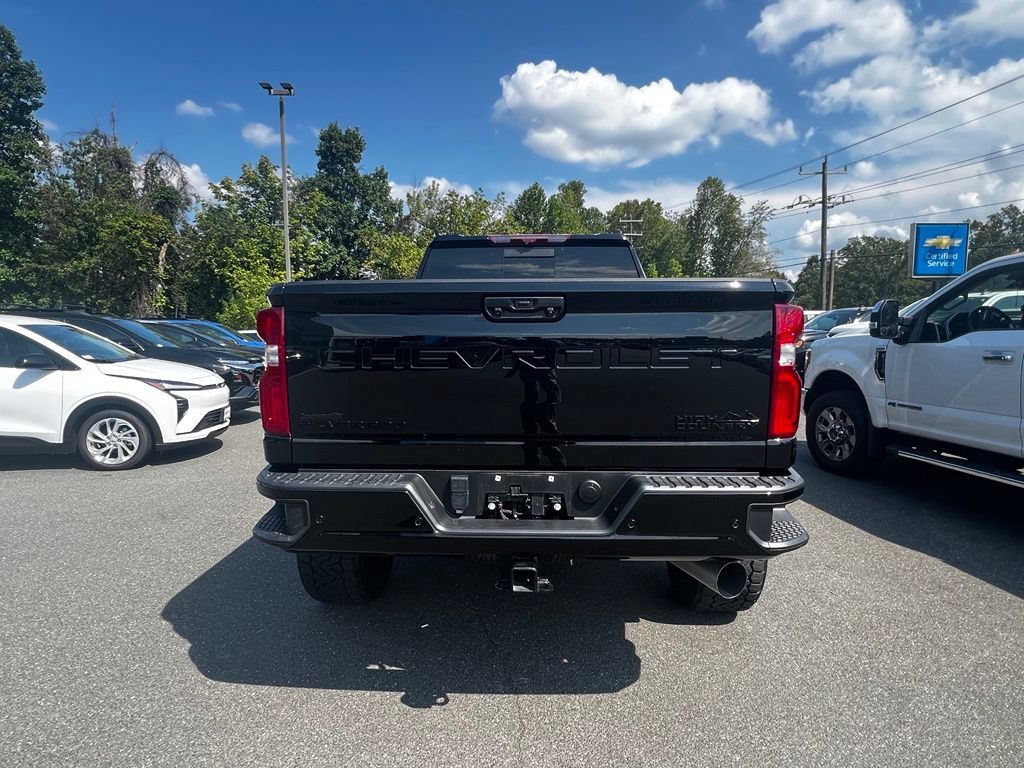 Used 2024 Chevrolet Silverado 2500 High Country w/ High Country Premium Package AWD/4WD image 6