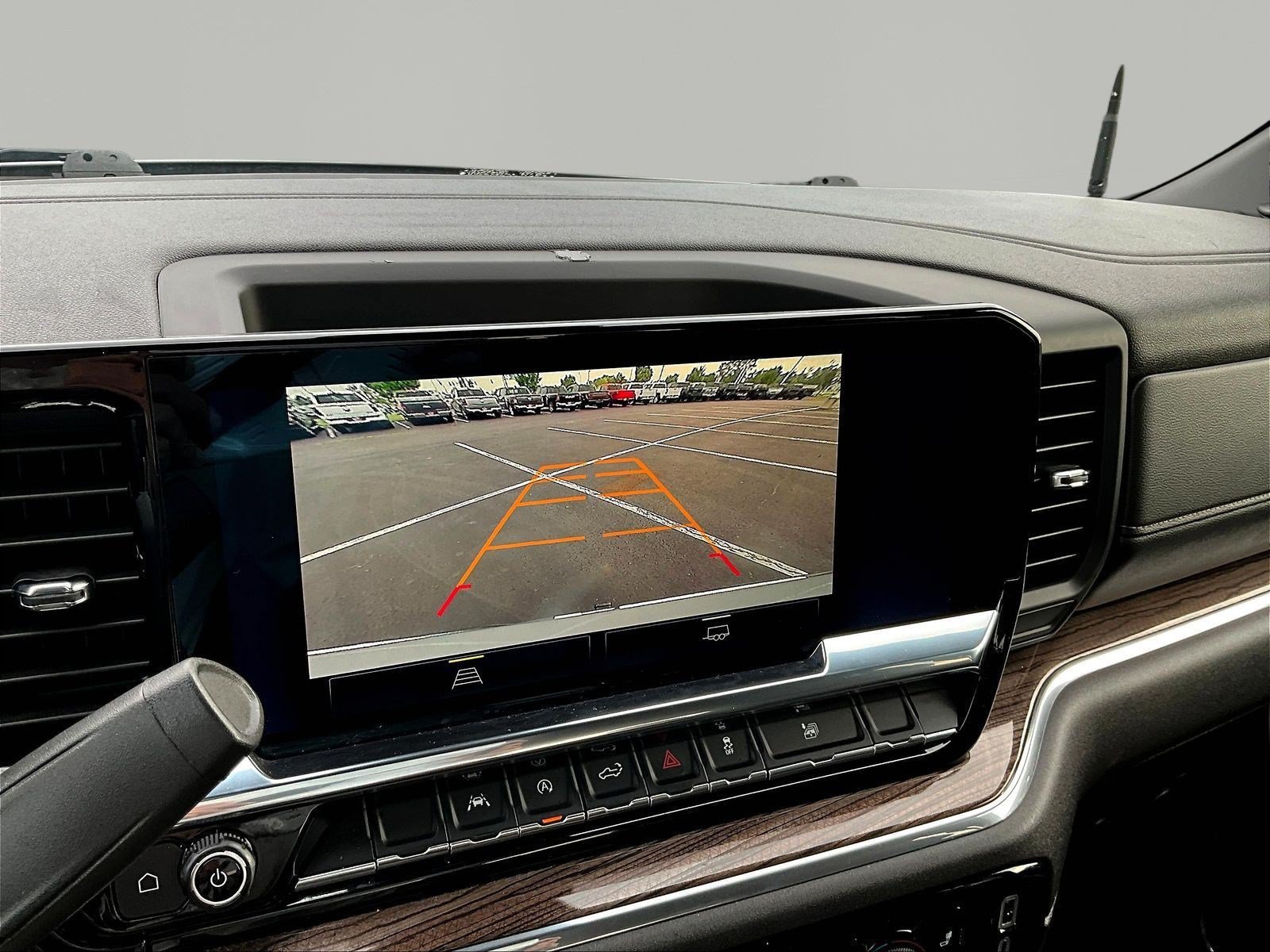 Used 2024 Chevrolet Silverado 1500 LT AWD/4WD image 14
