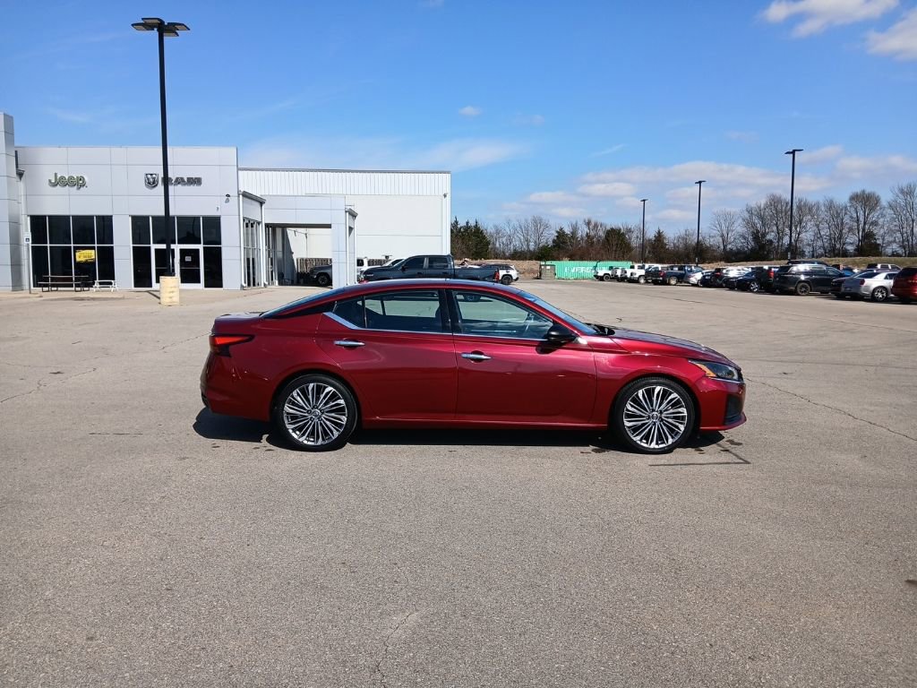 Used 2023 Nissan Altima 2.5 SL image 8