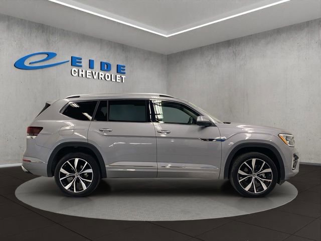 Used 2024 Volkswagen Atlas SEL Premium R-Line AWD/4WD image 2