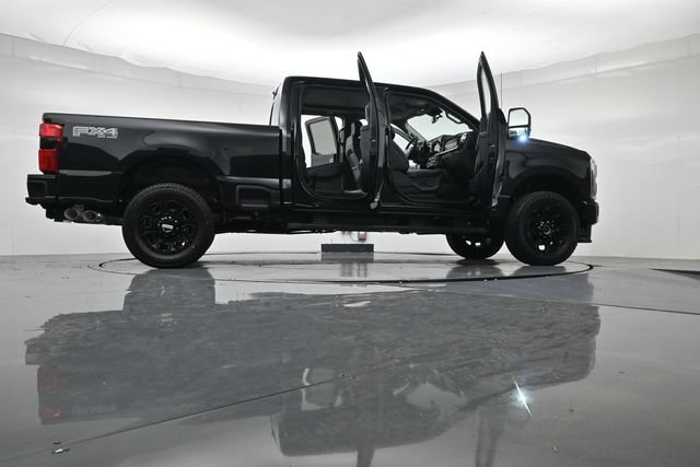 New 2026 Ford F250 Lariat w/ Black Appearance Package AWD/4WD image 56