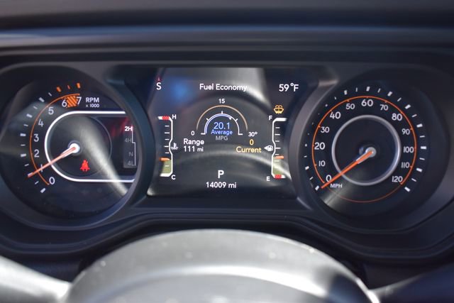 Used 2024 Jeep Wrangler Unlimited Rubicon w/ Convenience Group AWD/4WD image 31