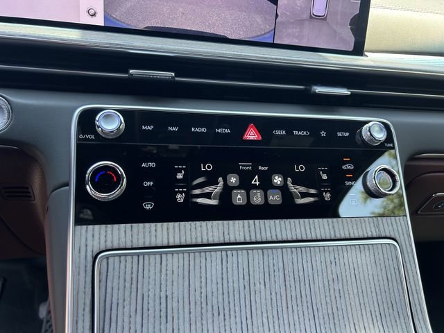 Used 2025 Genesis GV80 3.5T Prestige image 29