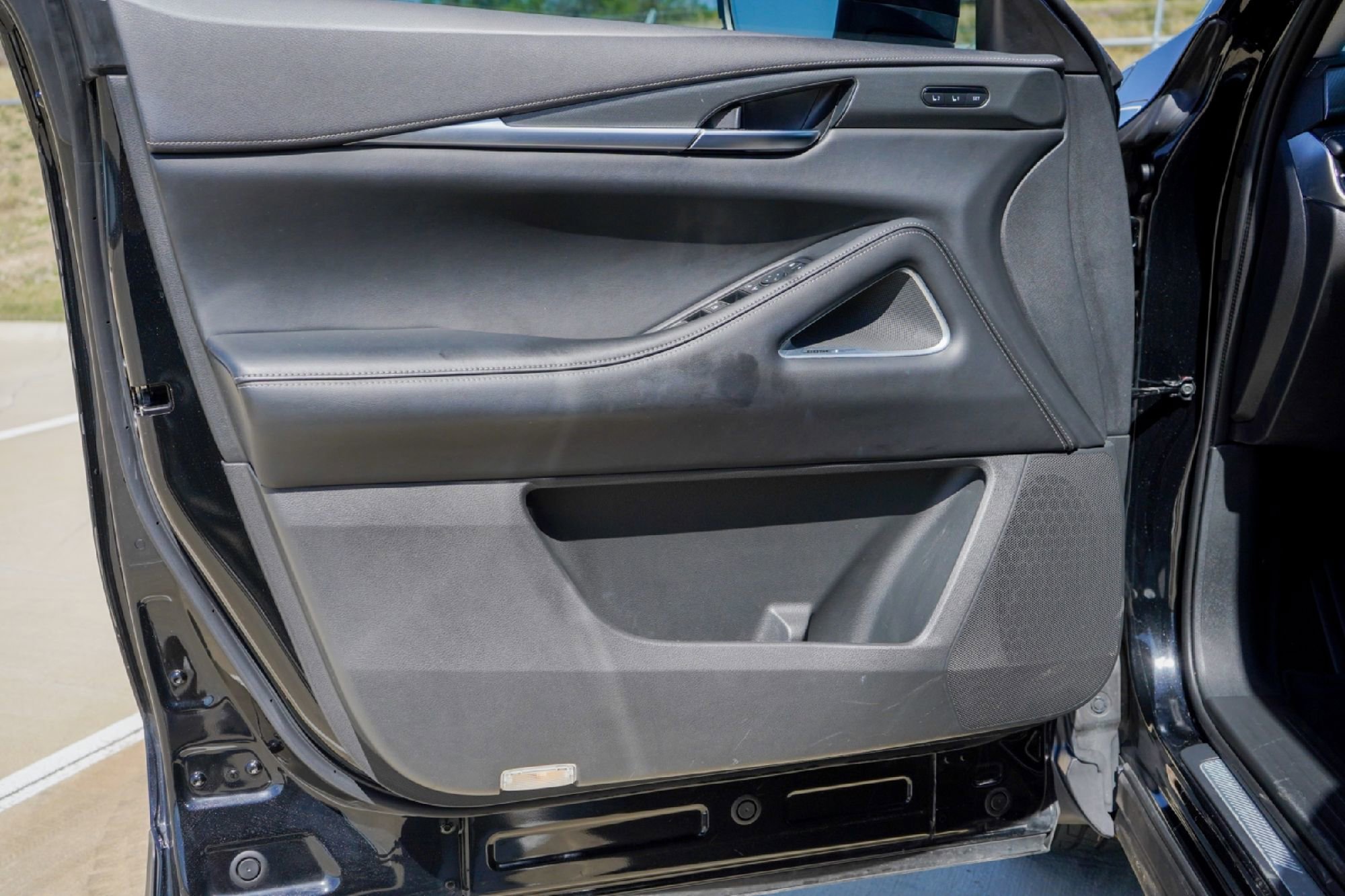 Certified 2023 INFINITI QX60 Luxe w/ Performance Audio Package image 21