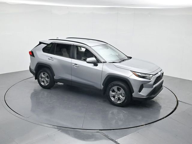 Used 2024 Toyota RAV4 XLE image 40