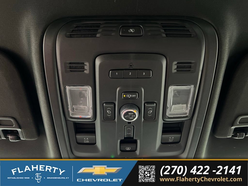 Used 2023 GMC Yukon XL Denali Ultimate AWD/4WD image 35