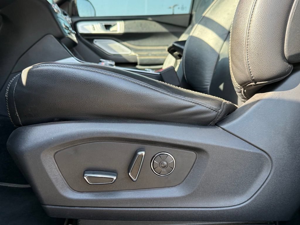 Used 2020 Ford Explorer ST w/ ST Street Pack AWD/4WD image 9