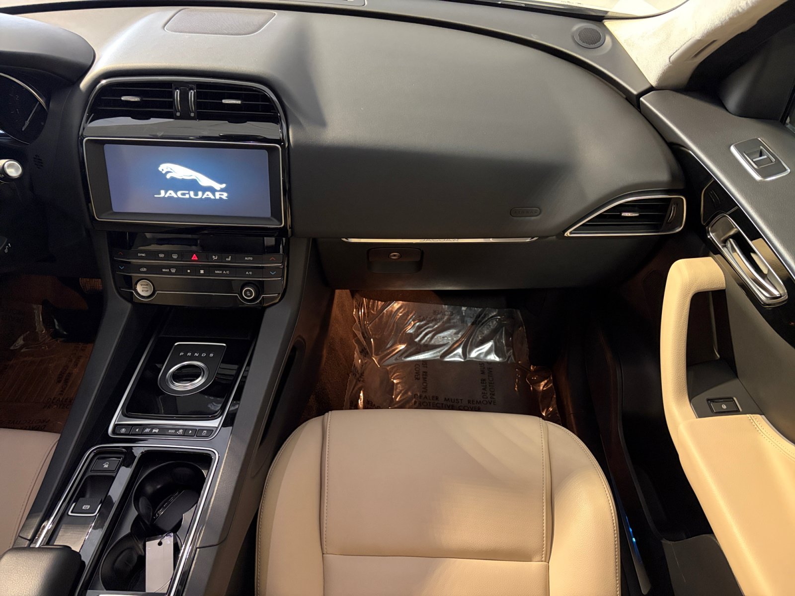 Used 2020 Jaguar F-PACE Premium AWD/4WD image 25