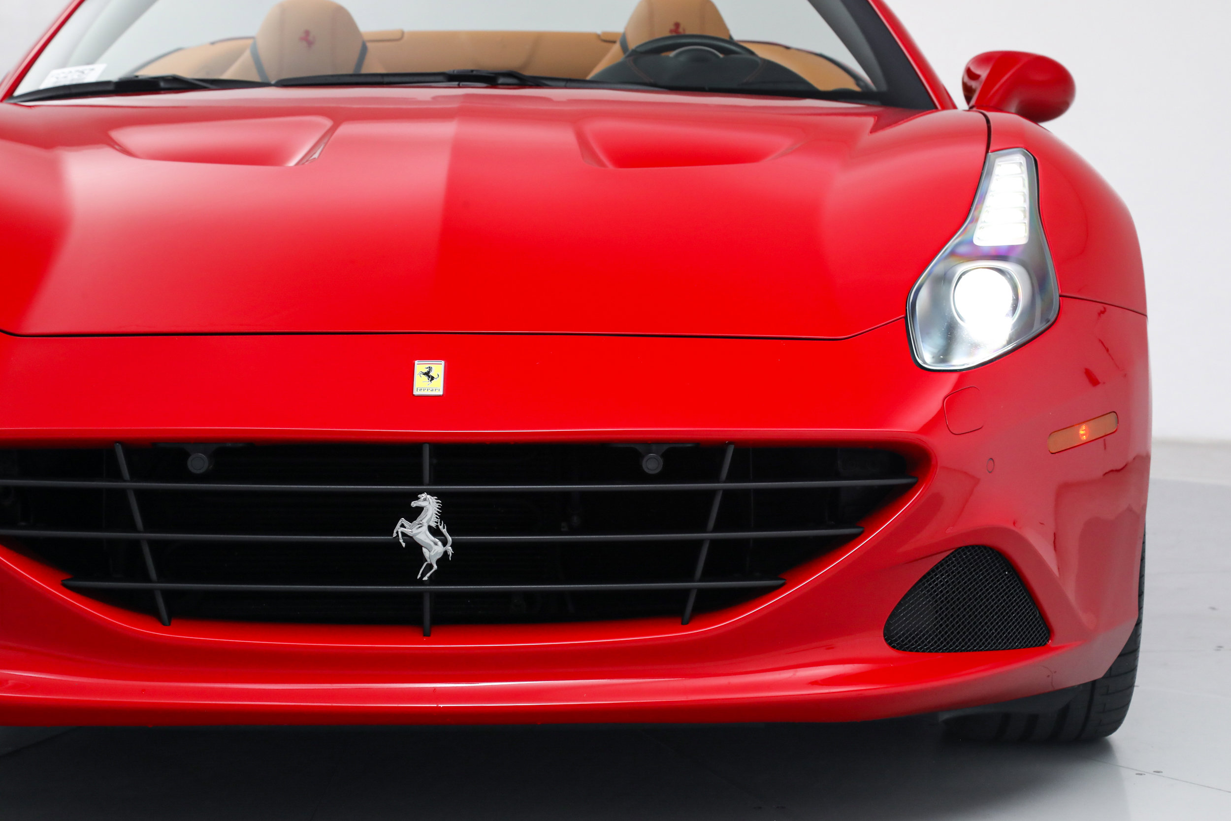 Certified 2017 Ferrari California T image 15