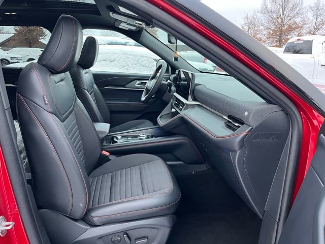 Used 2025 Ford Explorer ST-Line w/ Premium Package image 25