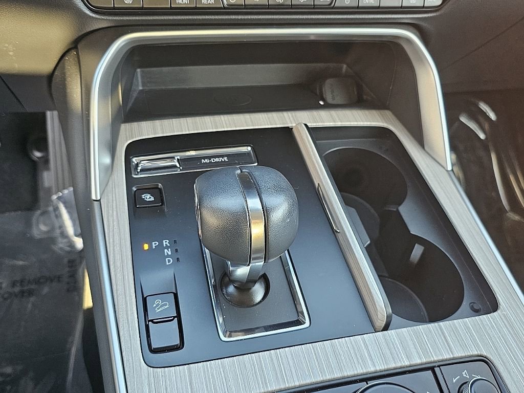 Certified 2025 MAZDA CX-70 Plug-In Hybrid w/ Premium Pkg AWD/4WD image 35