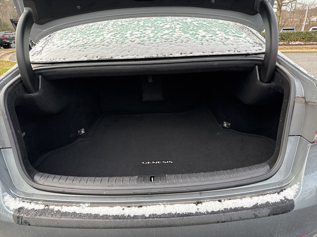 Used 2016 Hyundai Genesis 3.8 image 11