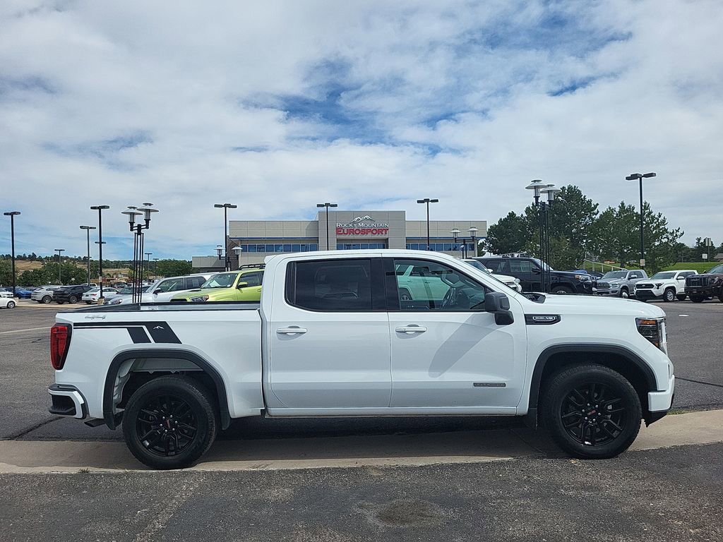 Used 2024 GMC Sierra 1500 Elevation image 3