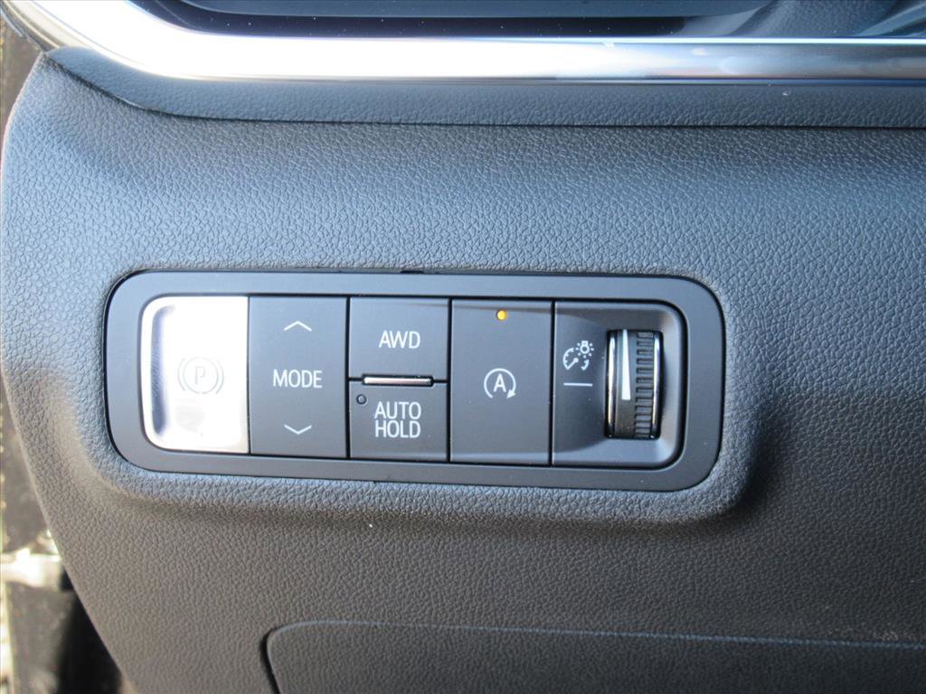 Used 2025 GMC Terrain Elevation image 17