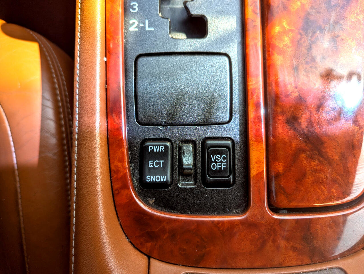 Used 2004 Lexus SC 430 Convertible image 24