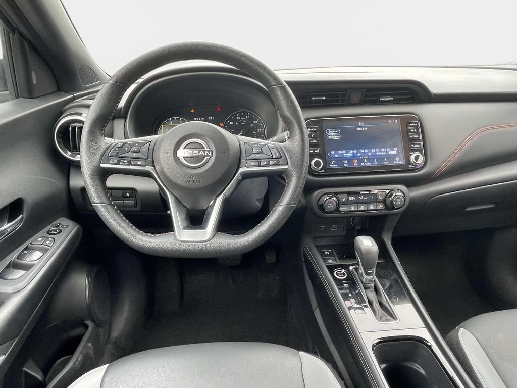 Used 2023 Nissan Kicks SR w/ SR Premium Package FWD image 13