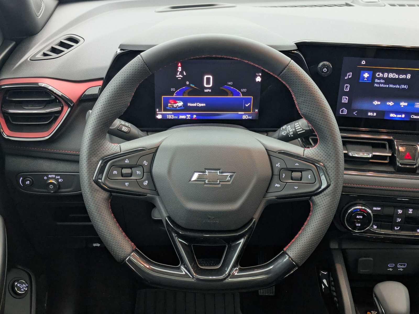 New 2025 Chevrolet TrailBlazer RS w/ Convenience Package AWD/4WD image 23