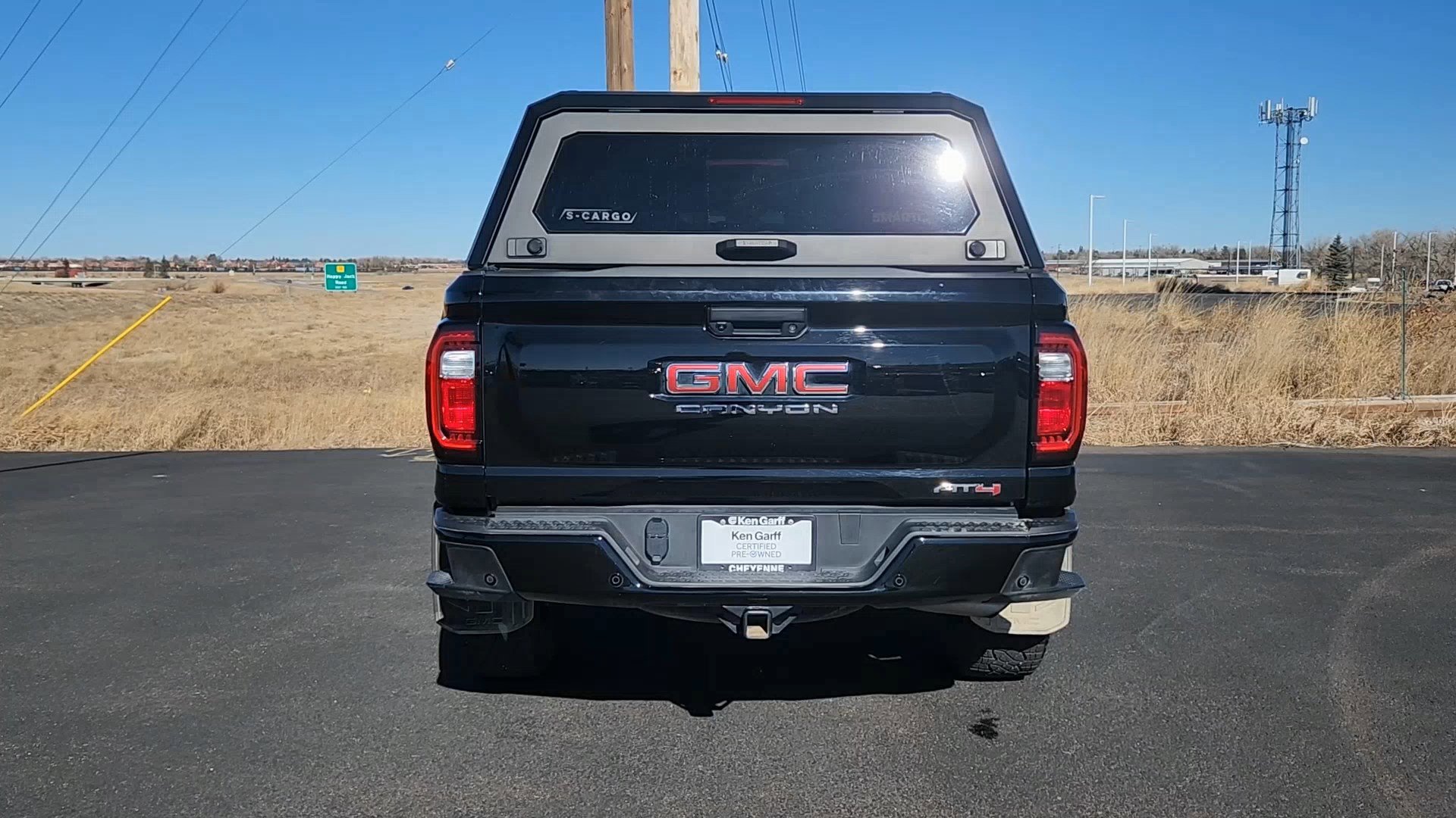 Used 2024 GMC Canyon AT4 w/ LPO, Off Road Lift Package image 21