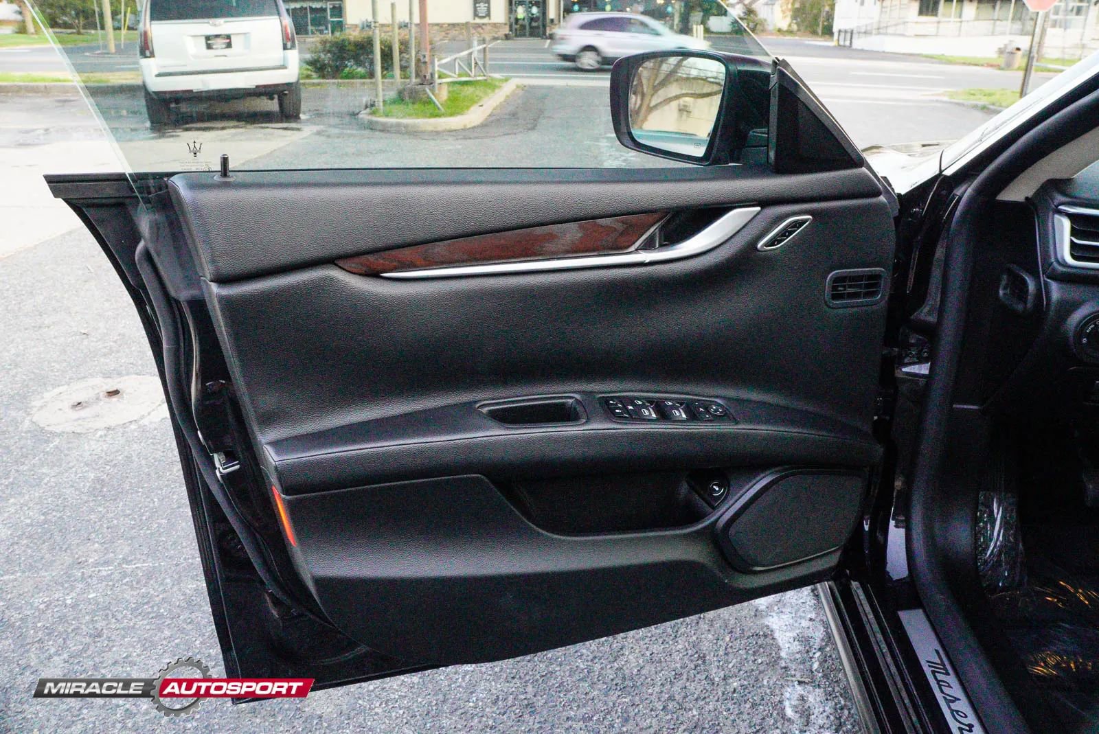 Used 2015 Maserati Ghibli S Q4 image 16