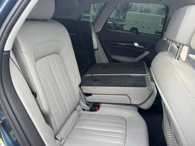 Used 2018 Audi Q5 2.0T Premium Plus w/ Premium Plus Package image 35