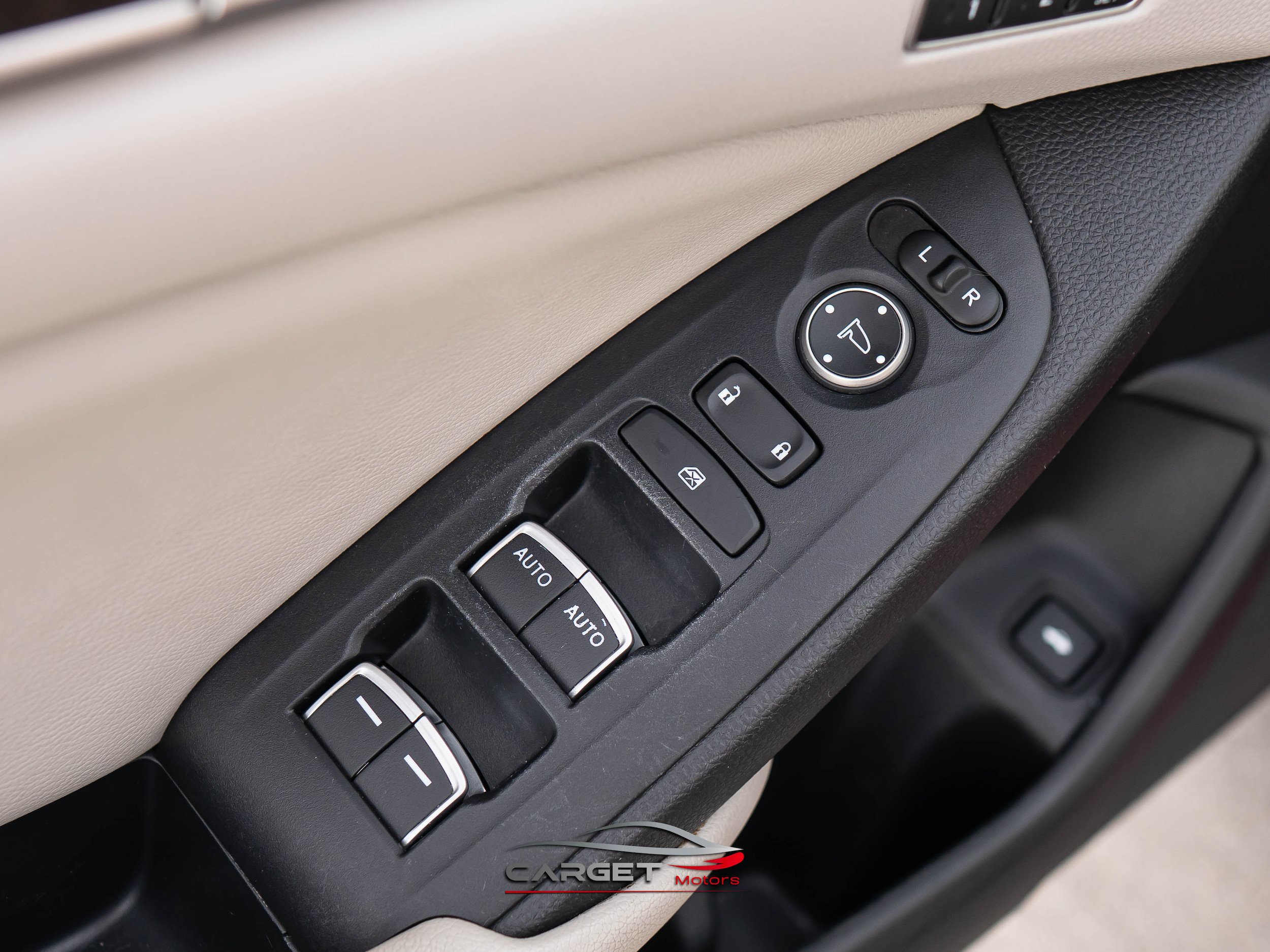 Used 2018 Honda Accord EX-L image 40