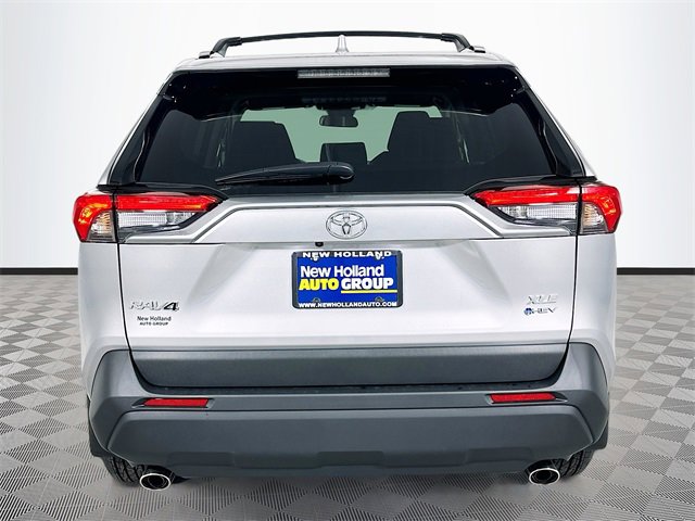 New 2025 Toyota RAV4 XLE image 5