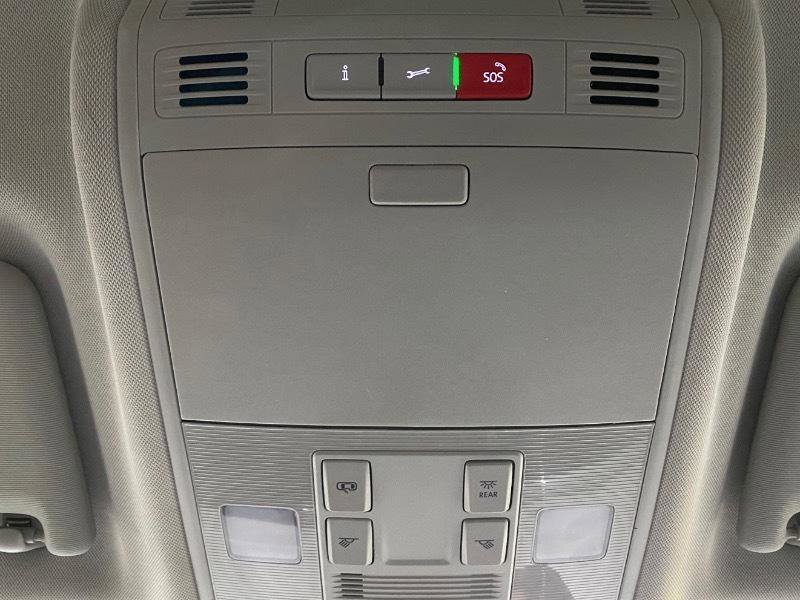 Used 2022 Volkswagen Taos SEL image 26