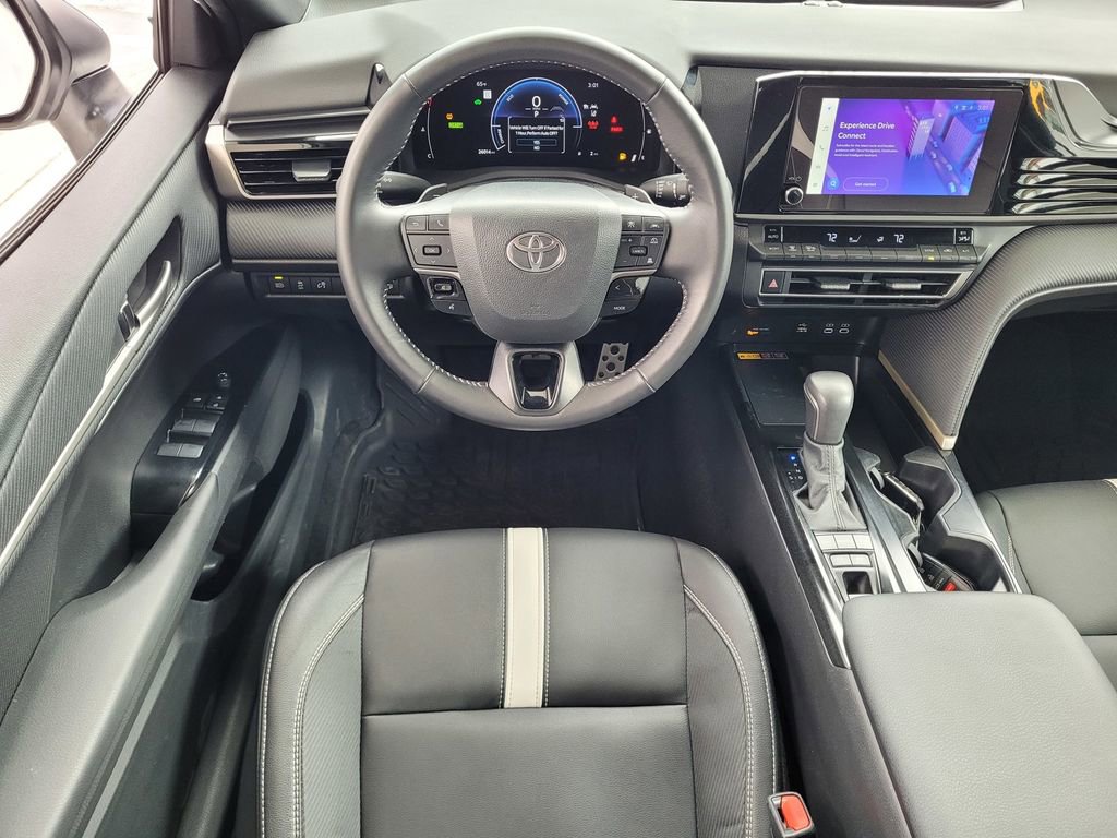 Used 2026 Toyota Camry SE FWD image 10