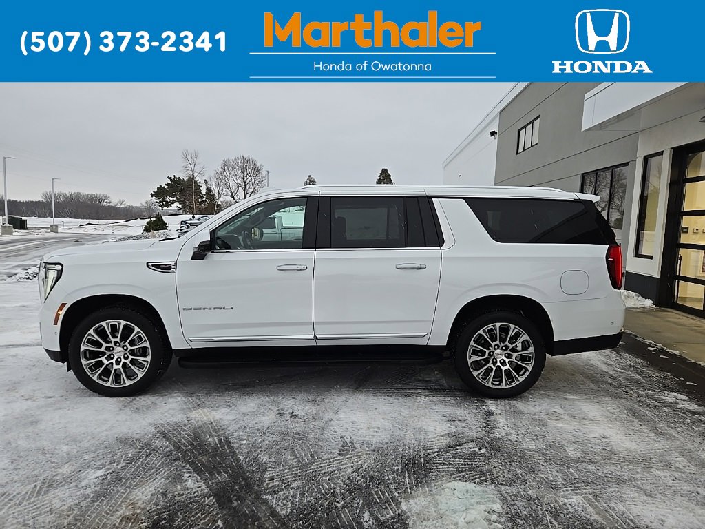 Used 2025 GMC Yukon XL Denali image 2