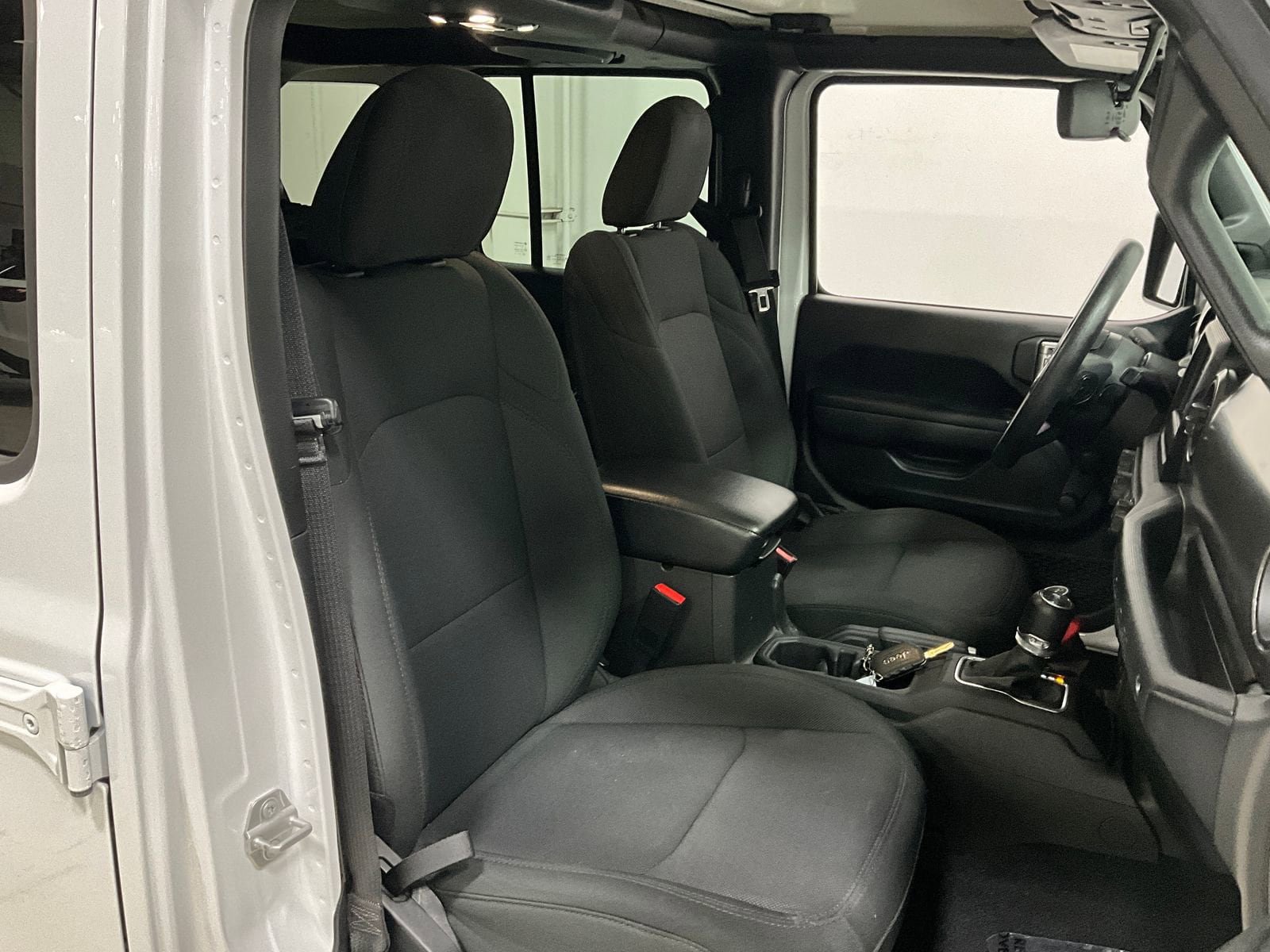 Used 2022 Jeep Wrangler Unlimited Sport AWD/4WD image 7