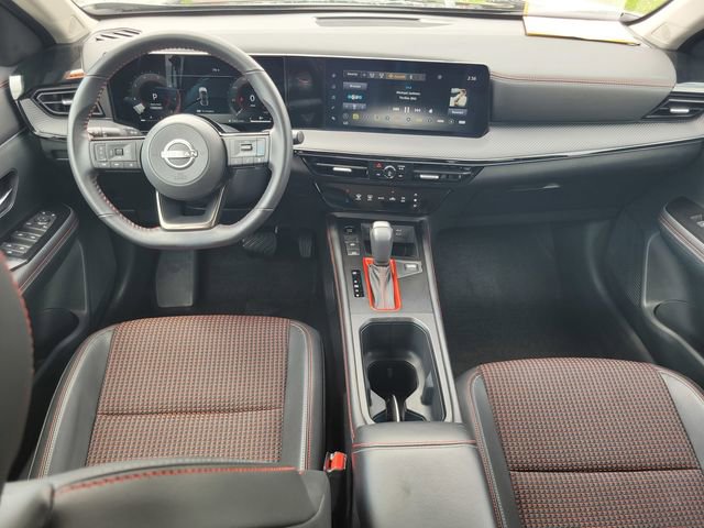 Certified 2025 Nissan Kicks SR AWD/4WD image 16