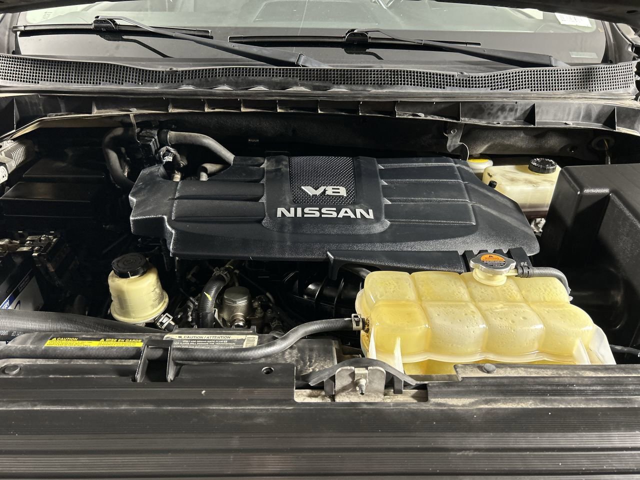 Used 2016 Nissan Titan SV image 10