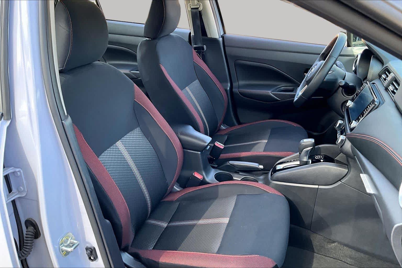 Certified 2025 Nissan Versa SR w/ Trunk Package FWD image 9
