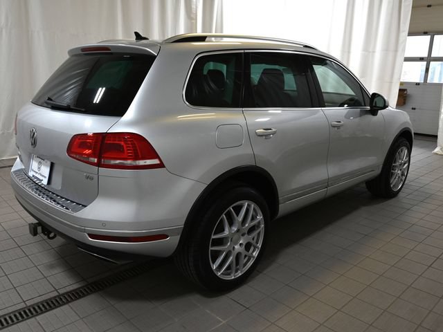Used 2017 Volkswagen Touareg Sport AWD/4WD image 14