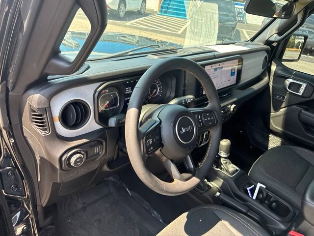Used 2024 Jeep Gladiator Sport AWD/4WD image 76