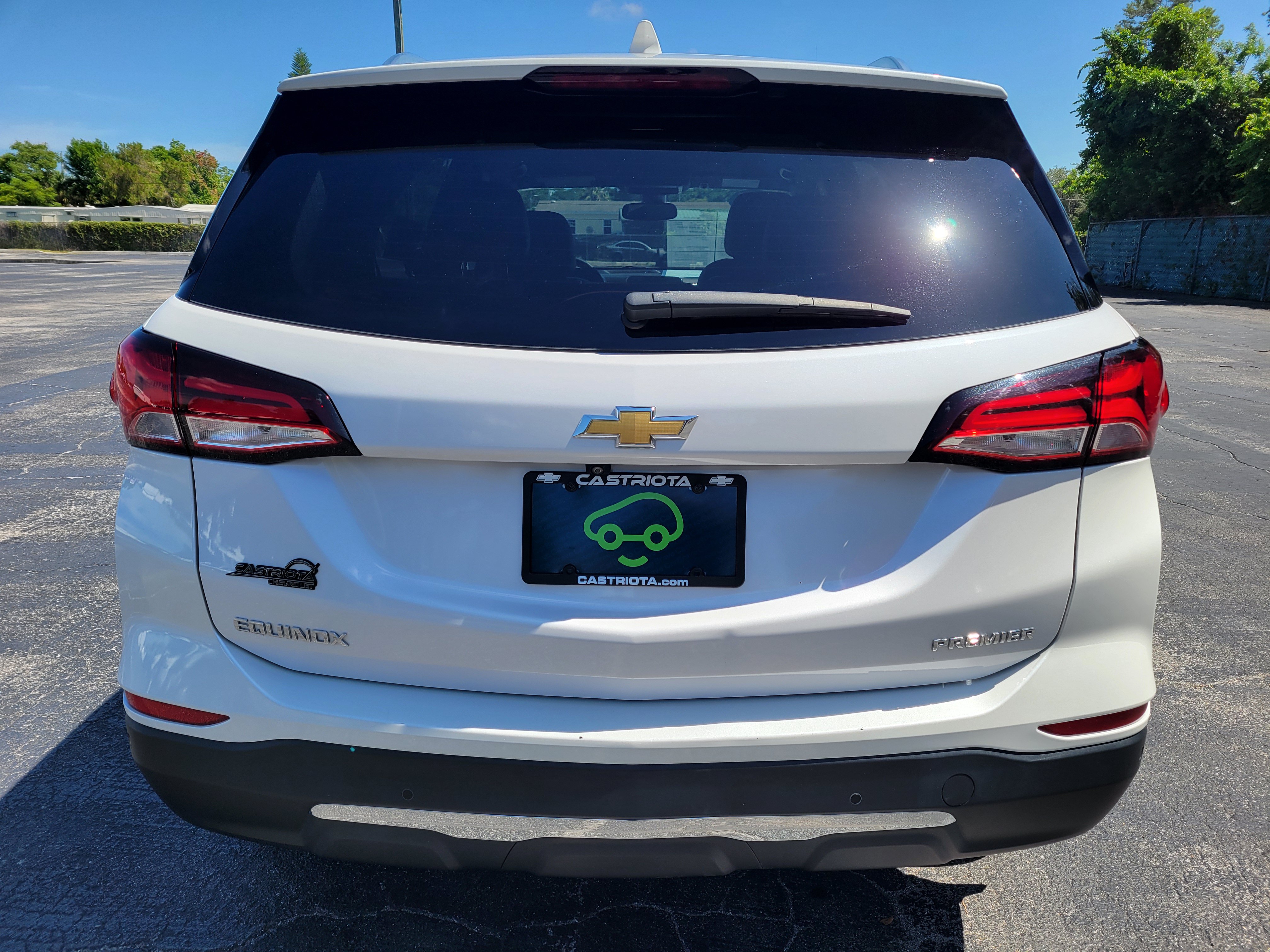 Certified 2024 Chevrolet Equinox Premier FWD image 6