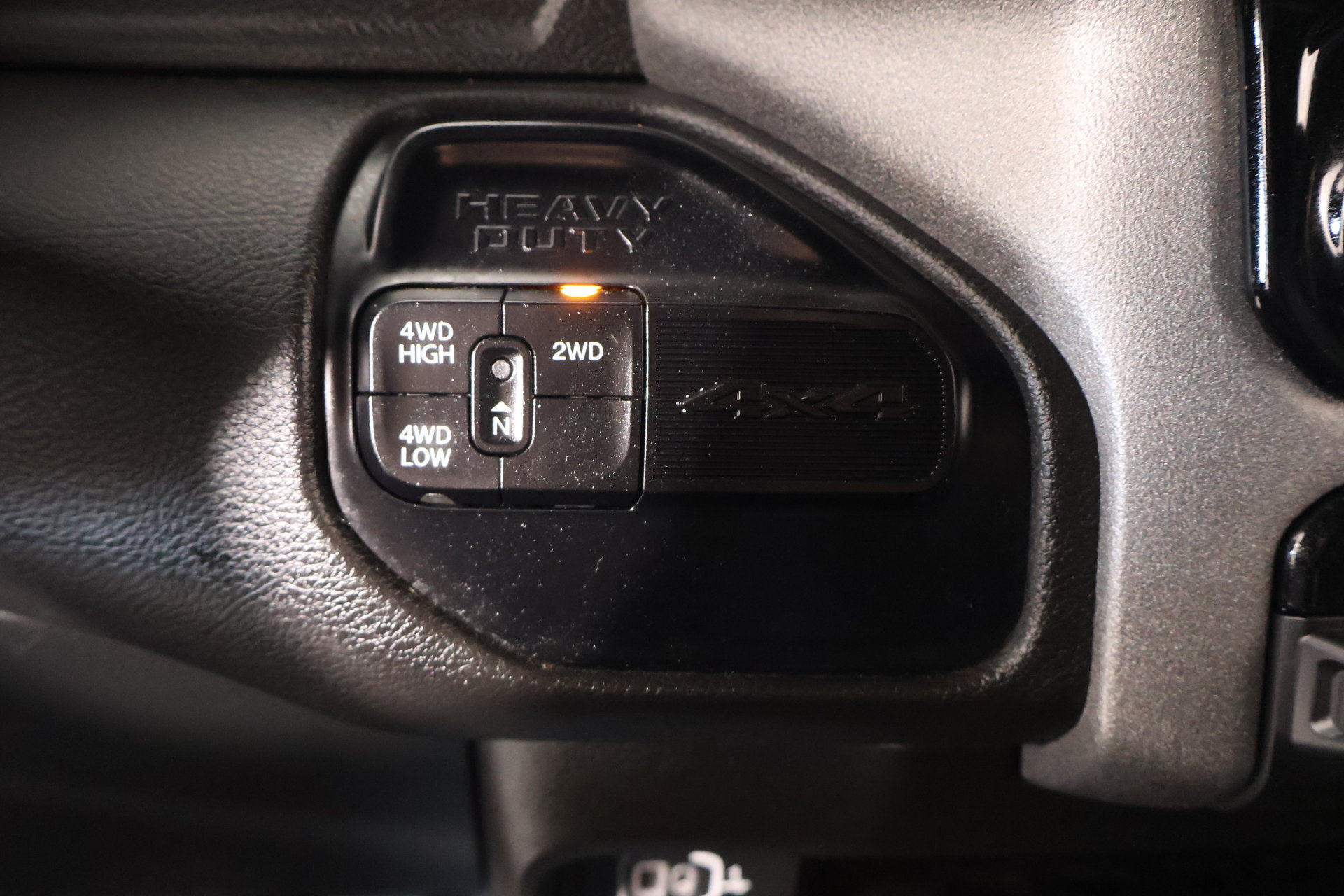 Used 2024 RAM 2500 Tradesman w/ Chrome Appearance Group AWD/4WD image 8
