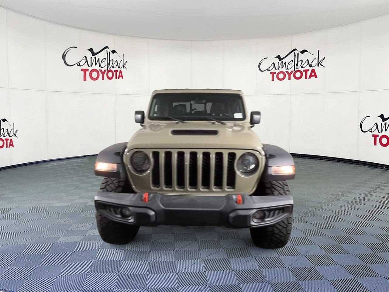 Used 2022 Jeep Gladiator Mojave w/ Trailer Tow Package AWD/4WD image 5